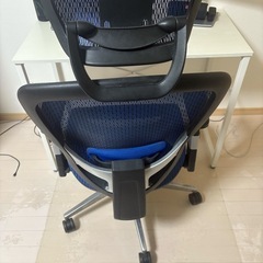オフィスチェア　椅子 可動肘 ヘッドレスト付き  ZHT T703LSの画像