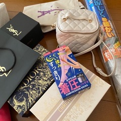 全部0円❣️ブランド箱のみ中身無し他にはアディダスバッグ　グレイルバッグ未使用他色々　断捨離で出てきた物の画像