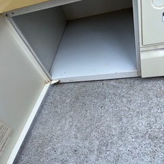 米びつが付属したエムケー精工のキッチン用レンジ台の画像