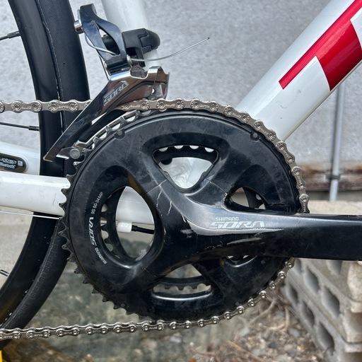 重量10.0kg　トレック　ドマーネAL3ディスク　カーボンフォーク