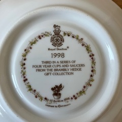 ロイヤルドルトン ブランブリーヘッジ のばらの村のものがたり ジルバークレム カップ&ソーサー1998 ２客の画像