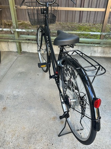 ほぼ未使用　自転車　26インチ　黒  2025年新品購入品