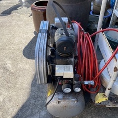 ※現状渡しです。　コンプレッサーの画像
