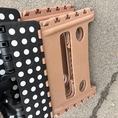 折りたたみ椅子の画像