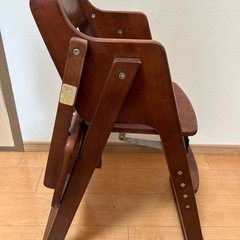 子供用椅子の画像