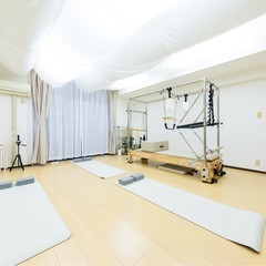 【東神奈川駅すぐ】リーズナブルな価格で高品質なピラティスマシンをご利用いただけるピラティス・ヨガ　レンタルスタジオの画像