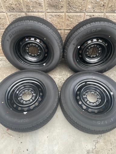 【新車外し】ハイエース200系 195/80R15 
純正タイヤホイール4本セット
