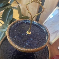 陶器出できたケーキスタンドの画像