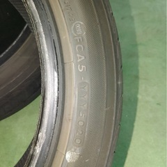 タイヤ４本の画像