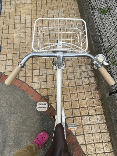 女の子　キッズ子供用自転車　オフホワイト　22インチ　イオンサイクル　