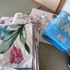 未使用大判バスタオル3枚タオルケット1枚　未使用 フラットシーツ1枚の画像