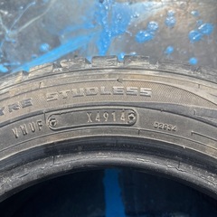 ダンロップスタッドレスタイヤの画像