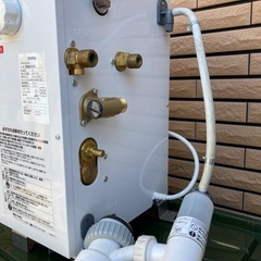 TOTO製小型電気温水器「湯ぽっと（REW06A1B1H）の画像