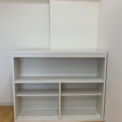 収納付きカウンターテーブルの画像