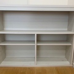 収納付きカウンターテーブルの画像