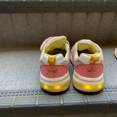 女の子用靴3足(光るディズニーの靴とスノーブーツ有　18cm)の画像