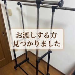 ハンガーラック ダブル キャスター付きの画像