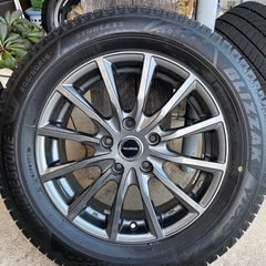 美品　205/60R16  スタッドレスタイヤ　ブリヂストン　VRX3 ４本　の画像