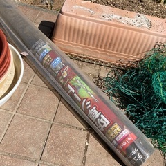 [交渉中]ガーデニング用品各種　プランター　防草シート　スコップ　ネットなどの画像