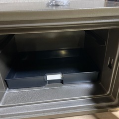 金庫　ダイヤル式　鍵ありの画像