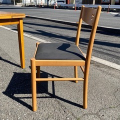 📣中古家具は朝霞市の当店へ‼️　ニトリ　ジギー2　Calligaris　ダイニングセット　2人掛け　伸長式　テーブル　イス　カリガリス　幅80　奥80　高70　㎝　朝霞市　リサイクルショップ　ケイラック朝霞田島店　志木市　和光市　GM597の画像