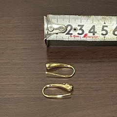 B18 金 刻印 ピアス イヤリング アクセサリー 遺品整理 実家整理 ゴールド 貴金属 美品の画像