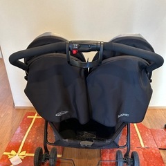 双子用ベビーカー　　GRACOの画像