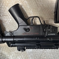サバゲー銃　MP5の画像