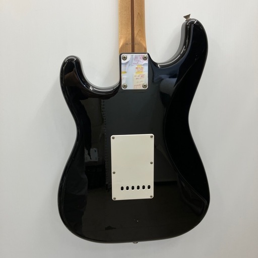 エレキギター   FENDER  JAPAN   ST-STD   ストラトキャスター　HSHモデル