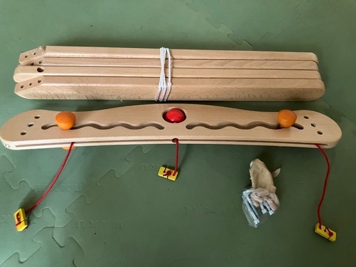 童具館　ケルンボールとNIC ベビートレーナー（ベビージム）