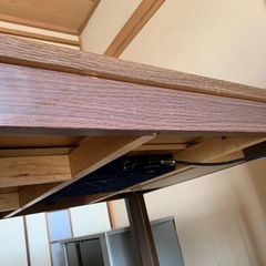 炬燵付き机と椅子のセットの画像