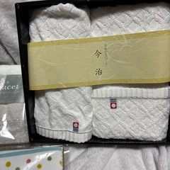 今治　フェイスタオル2枚、ハンドタオル、タオルハンカチ　4点セットの画像