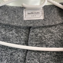 薄手　グレーコートの画像