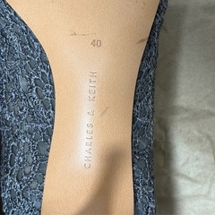 CHARLES & KEITH パンプスの画像