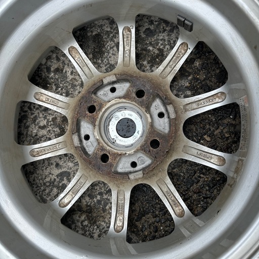 タイヤホイール　155 65 R13