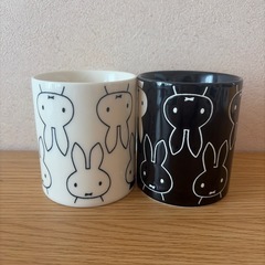 ミッフィーの白黒マグカップ　ペアセット　夫婦の画像
