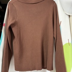 レディース ブラウン 襟付きリブニット 長袖トップス きれいめ 秋春コーデ の画像