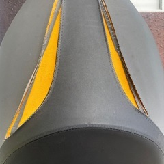 フォルッアmf13 シートの画像