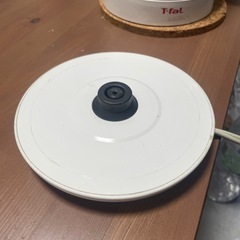 電気ポットの画像