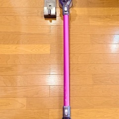 ダイソン　DC62 スティック掃除機　の画像