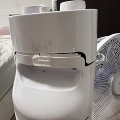 縦型　扇風機　アイリスオーヤマ　の画像