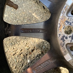 ロクサニースポーツ　アルミホイール　スタッドレス
の画像