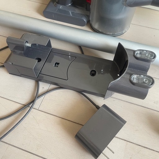 ダイソン　コードレス　掃除機　V6