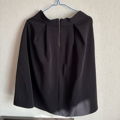 黒スカートの画像