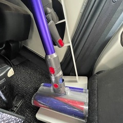 【バッテリー交換要】ダイソン掃除機 v8. fluffyの画像