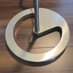 IKEAのフロアランプ **NYFORS（ニーフォルス）の画像