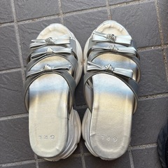 GRLサンダル23cmの画像