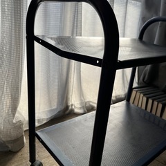 紺色二段ラックの画像