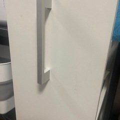 隙間収納棚の画像