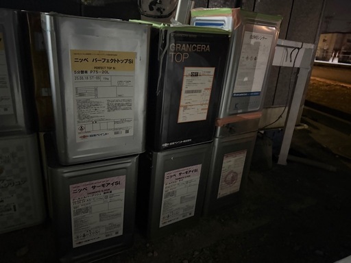 ペンキ    材料